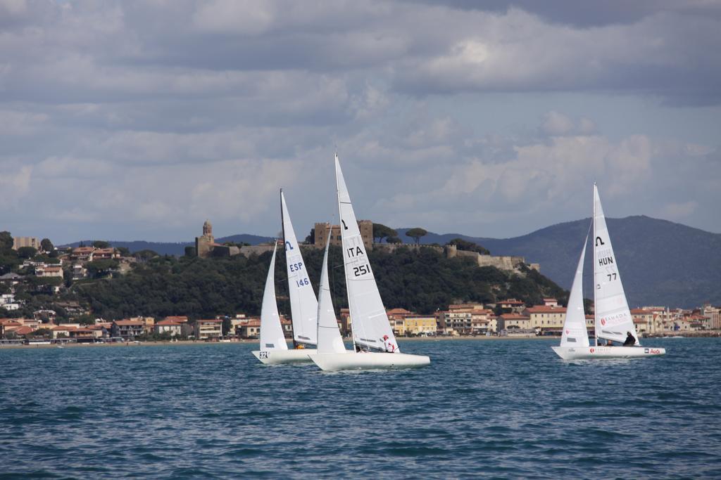 Cav Brunella Castiglione della Pescaia Oda fotoğraf