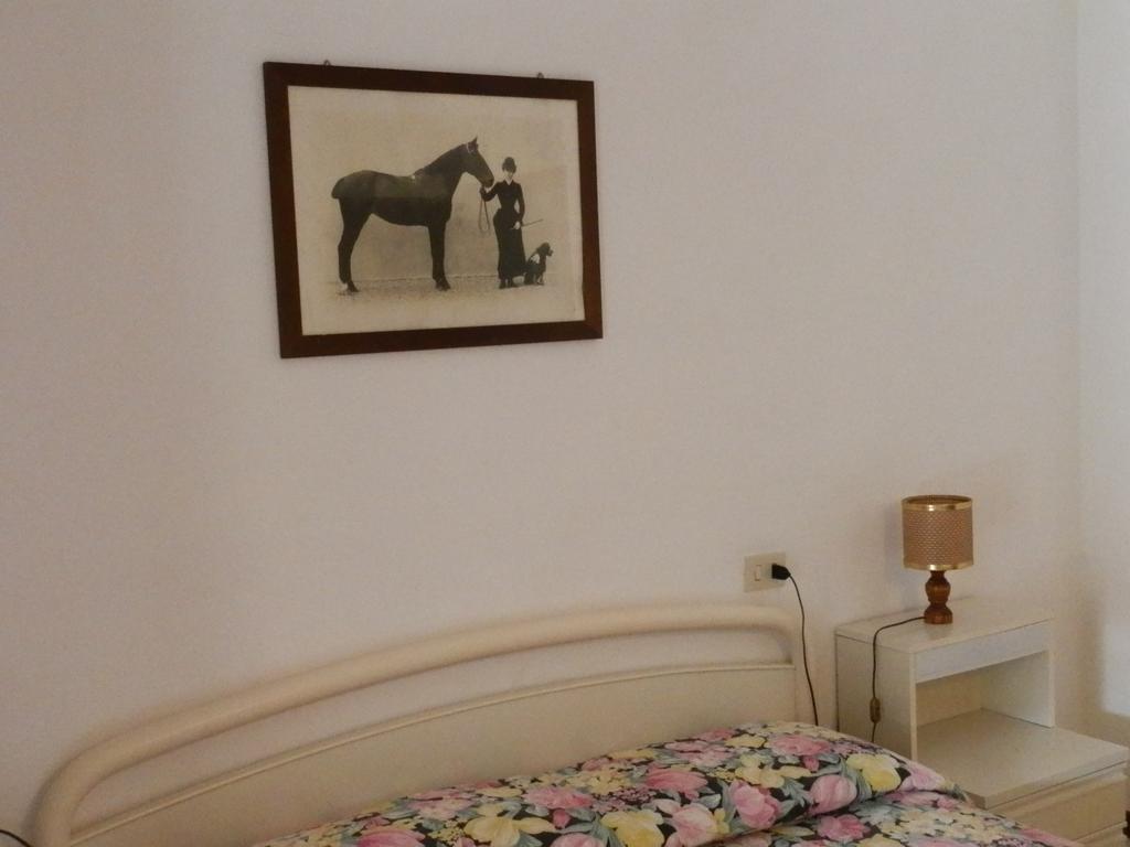 Cav Brunella Castiglione della Pescaia Oda fotoğraf